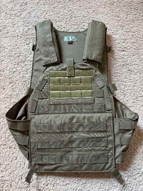 *NEW* - LBX-0300-M | Medium Modular Plate Carrier