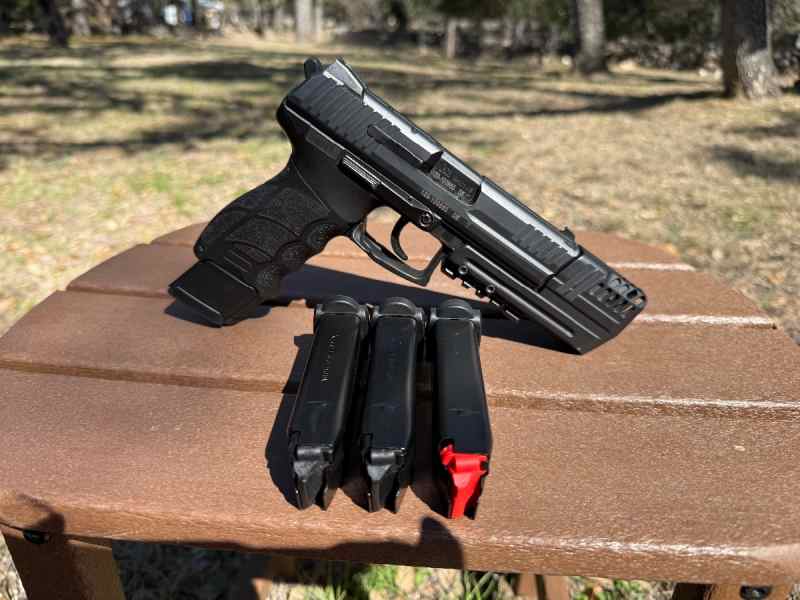 HK P30 with extras!