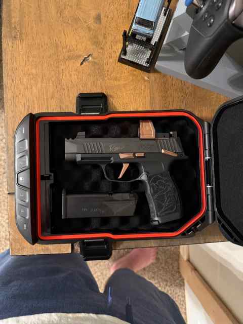 Sig rose edition 9mm with case