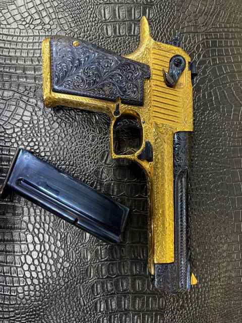 Desert eagle 44mag 