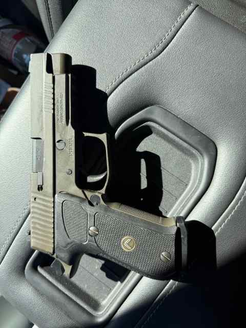 Sig Sauer P220 Legion .45